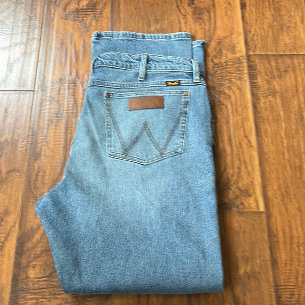 Wrangler Retro Light Wash Jeans
